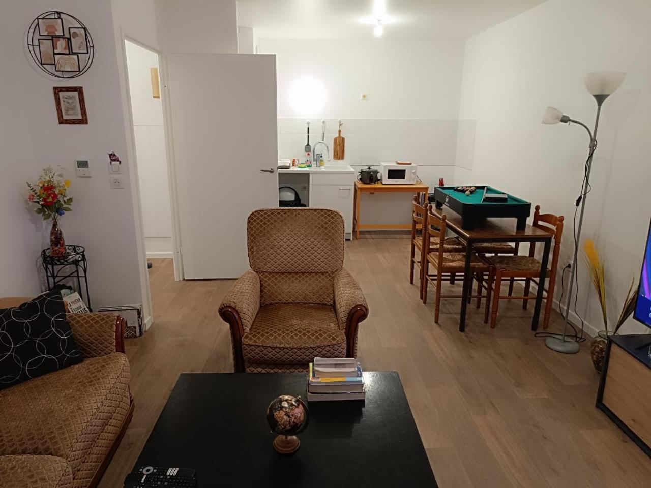Bel Appartement Disponible Conflans-Sainte-Honorine Esterno foto